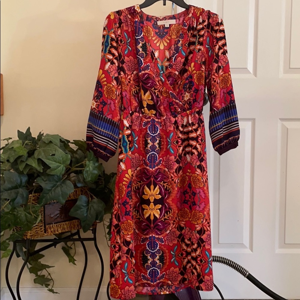 Loft Multi colored Florial Dress Size Medium.